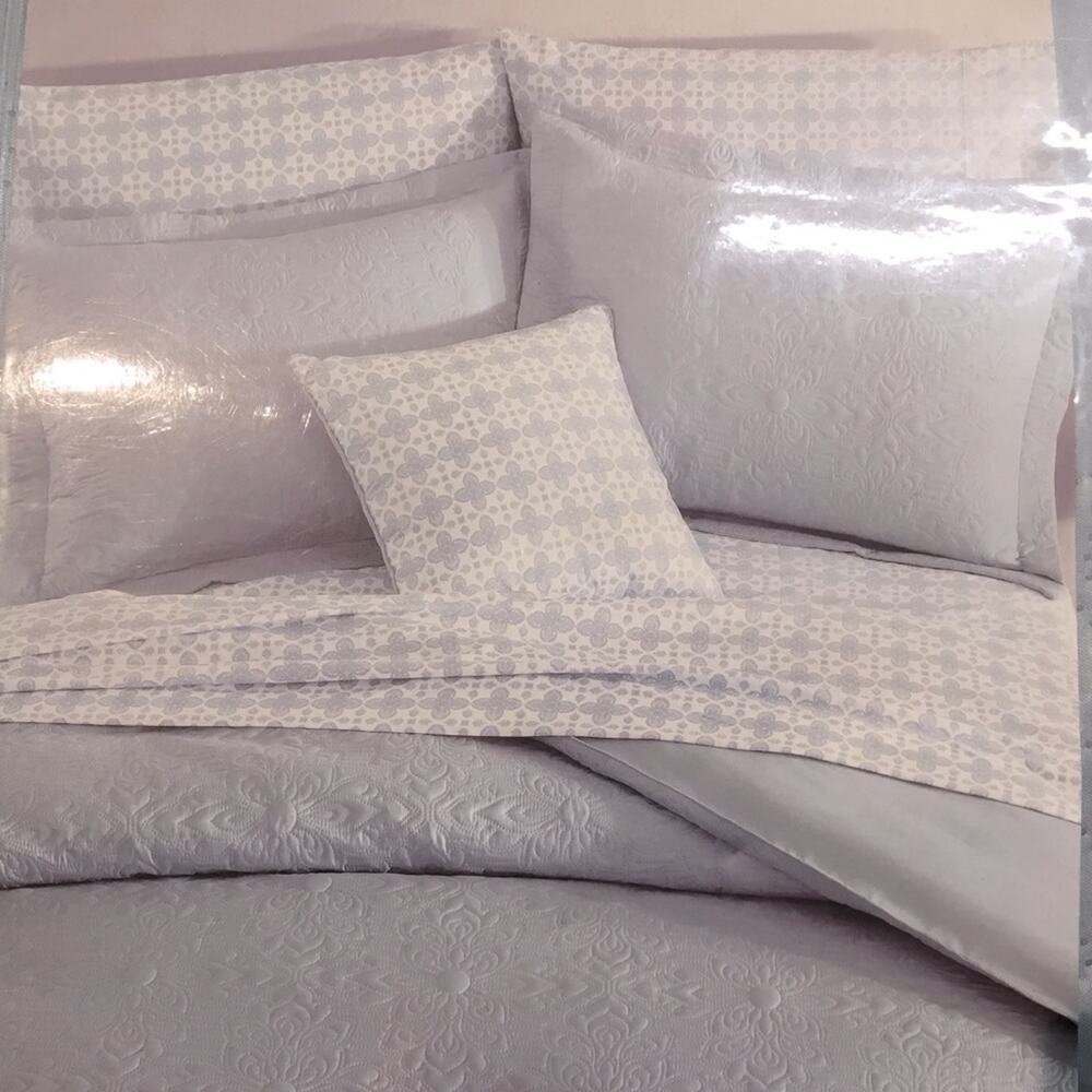 NWT Thalia Sodi  8 piece king Comforter Set